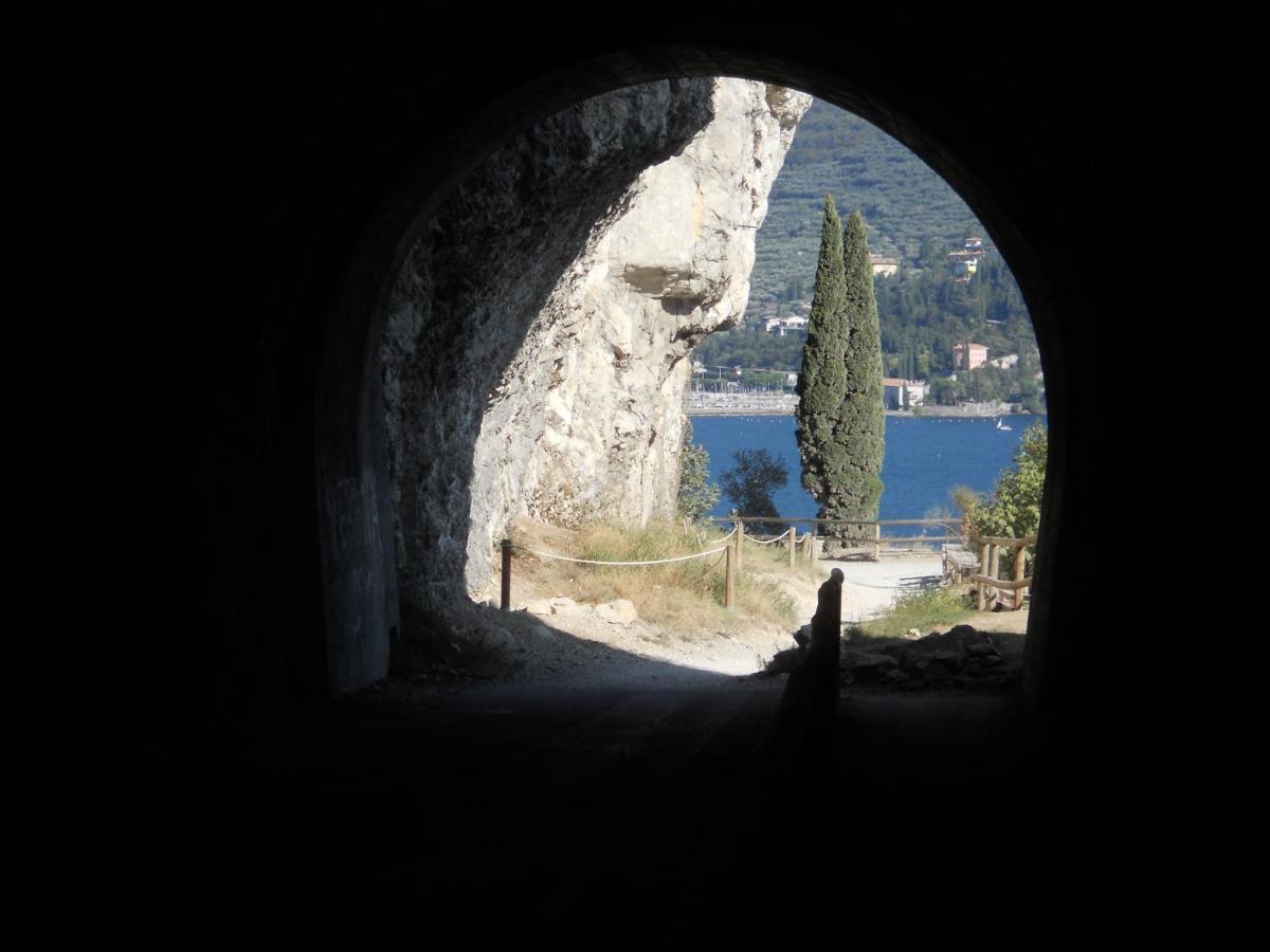 B&B Ai Pini Tiarno di Sopra Buitenkant foto