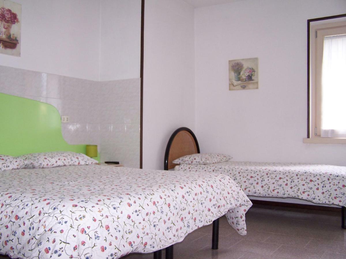 B&B Ai Pini Tiarno di Sopra Buitenkant foto